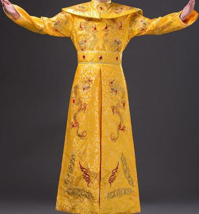 从明朝服饰看明朝社会,浅谈冠服制度下的明朝服饰如何演变发展?